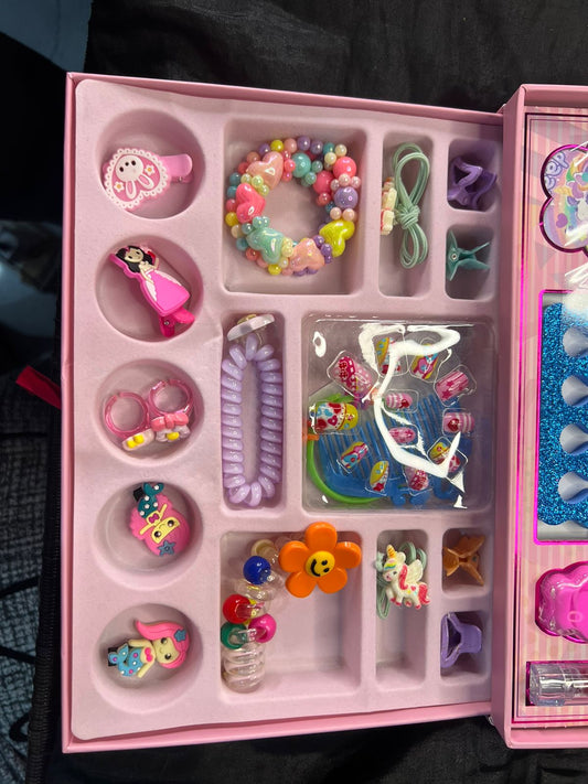 My Beauty Makeup Set for Kids – Accessory & Makeup Kit with Eyeshadows, Lip Gloss, Nail Art & Fun Accessories